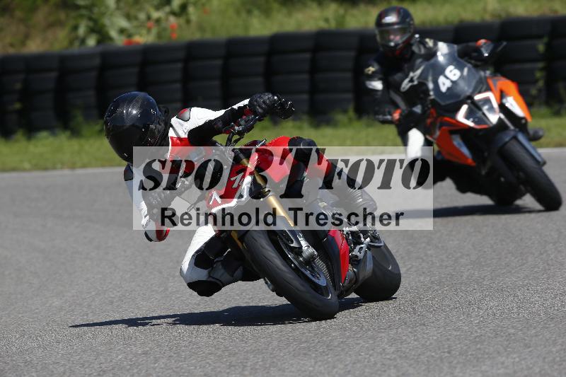 /Archiv-2024/29 12.06.2024 MOTO.CH Track Day ADR/Gruppe blau/71